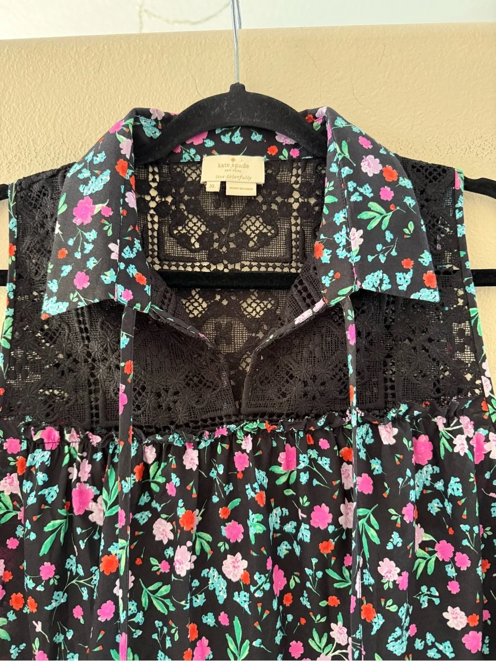 Kate Spade New York Greenhouse Lace Yoke Sleeveless Blouse